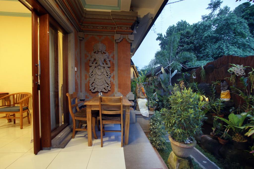 Loris Homestay Ubud Exterior foto