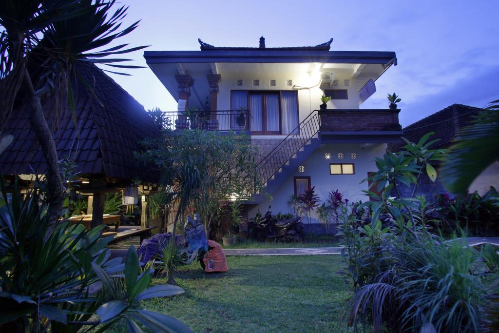 Loris Homestay Ubud Exterior foto