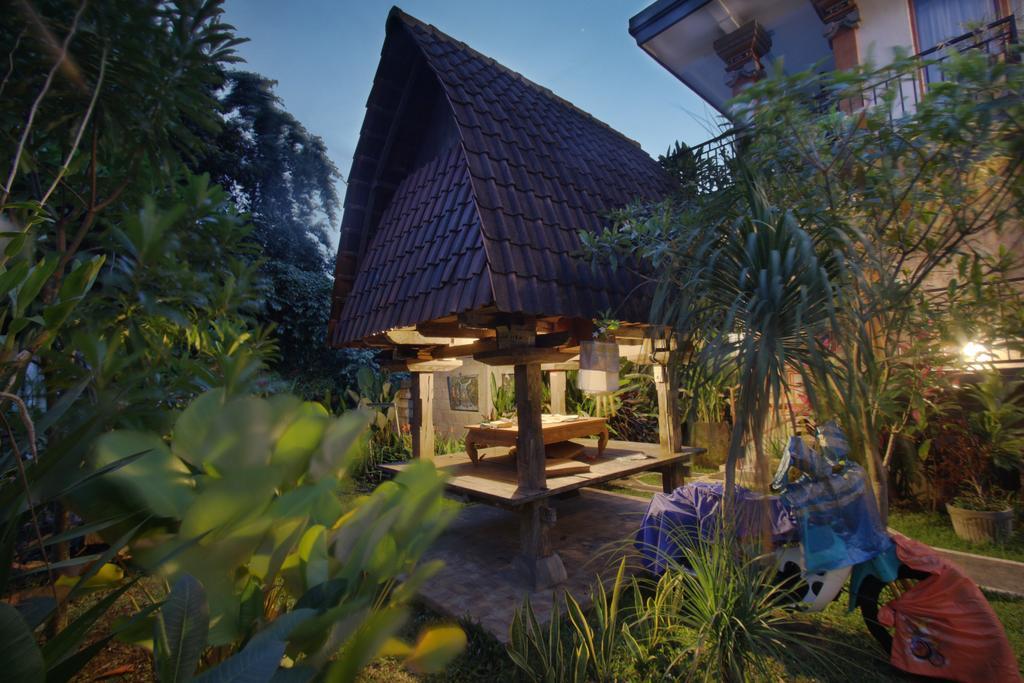 Loris Homestay Ubud Exterior foto