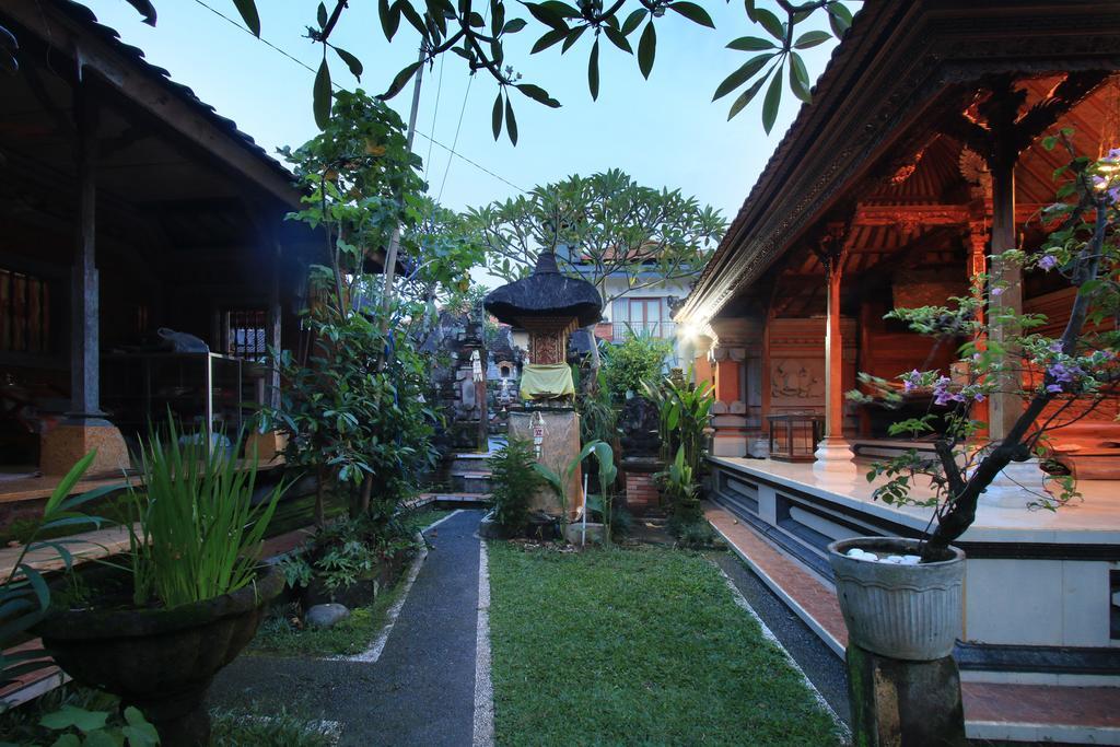 Loris Homestay Ubud Exterior foto