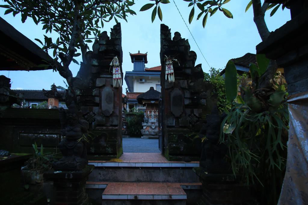 Loris Homestay Ubud Exterior foto