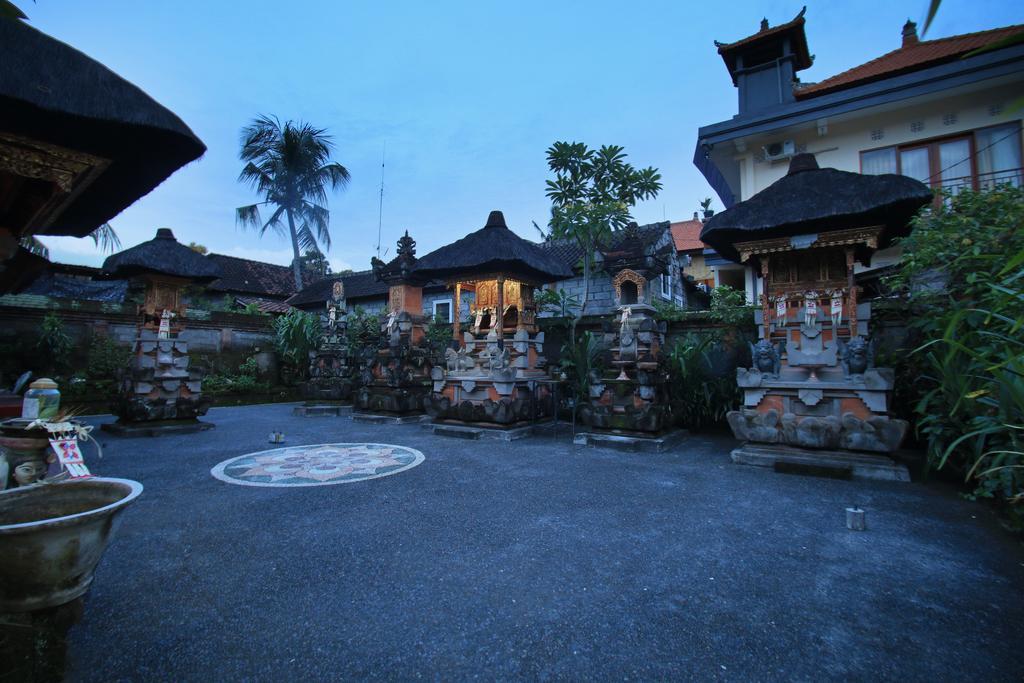 Loris Homestay Ubud Exterior foto